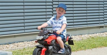 Les avantages de la moto électrique pour enfants